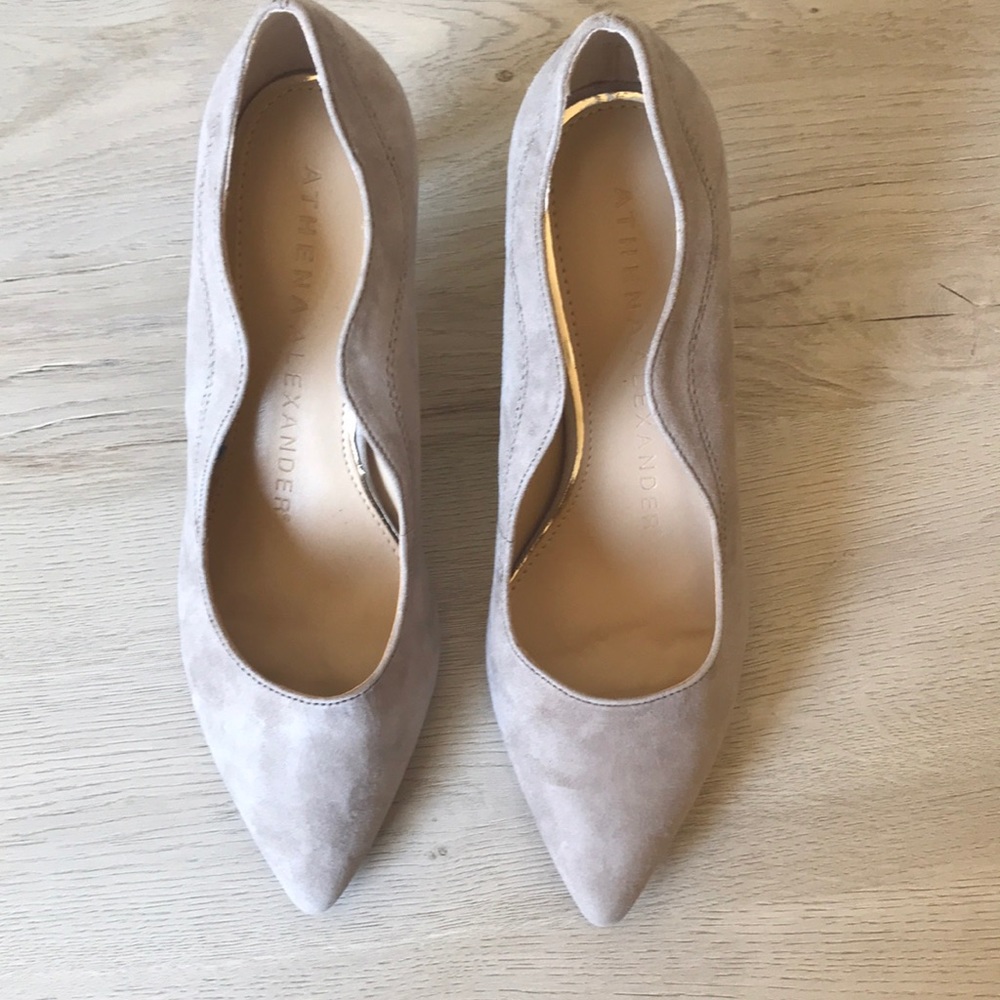 NWOT Athena Alexander Suede Pumps - Picture 2 of 7